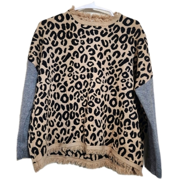 THML Leopard Print Sweater Size Xs - Picture 1 of 7